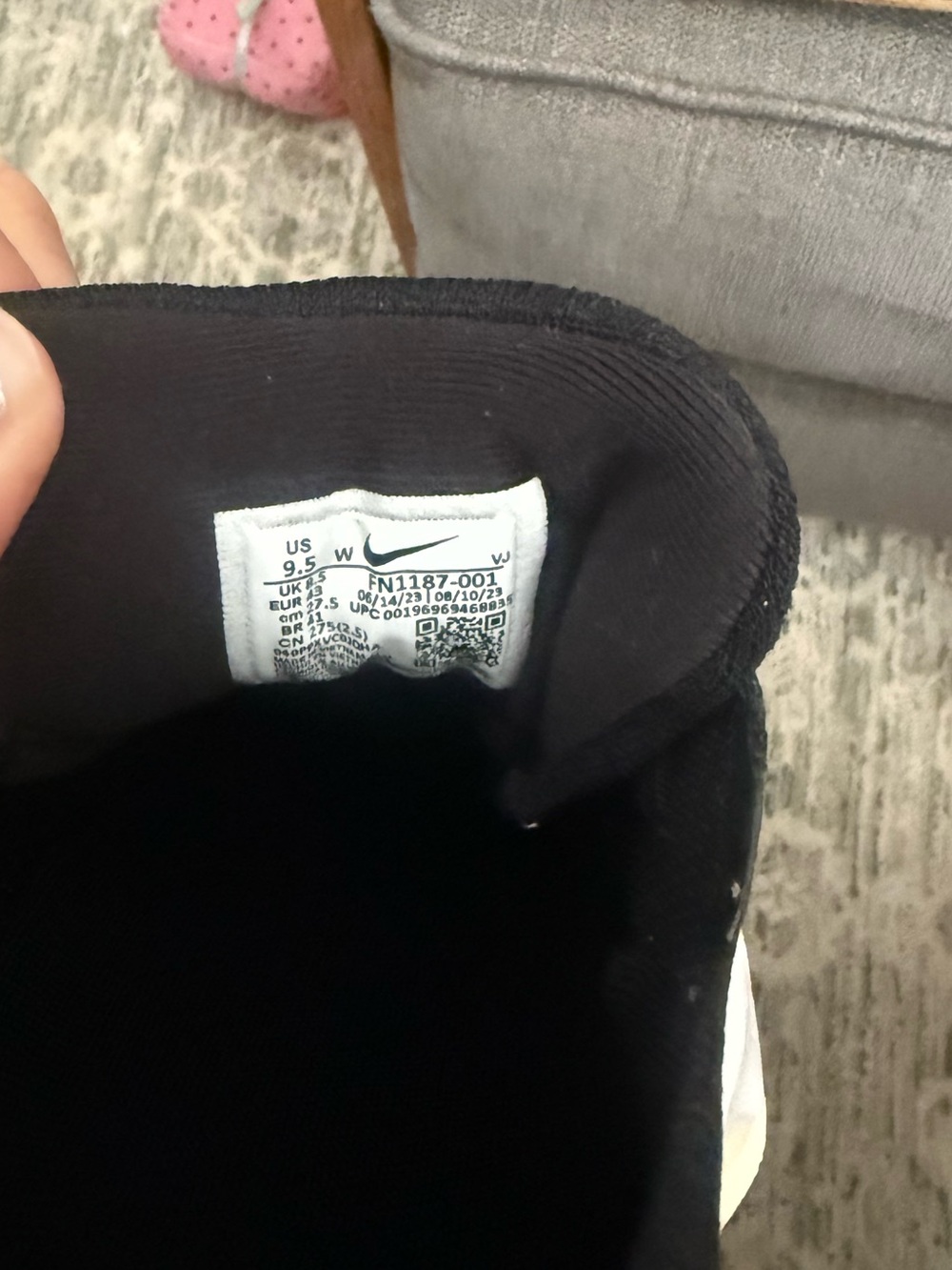 NWT Nike ZoomX Invincible Run Flyknit 3 'Black White' - Picture 7 of 9